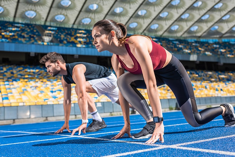 Athletes on the running mark - Sports Medicine - Victoria Orthopedic Center
